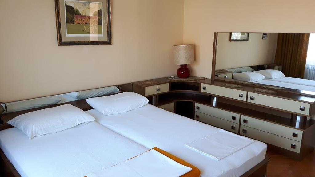 Apartment Maja Crikvenica Ngoại thất bức ảnh